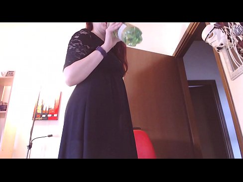 ❤️ Yon esklav soumèt ki renmen kilòt sal ak apetisan oblije masturbe apre li fin gade videyo sa a! Sèks nan ht.online4sex.ru